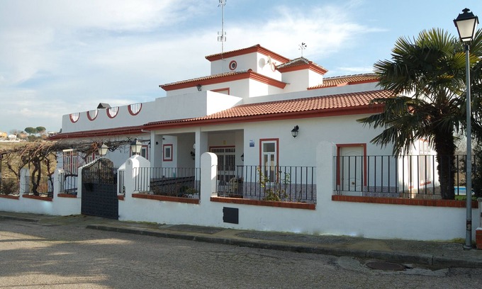El Viso de San Juan Cottage | Rural House Jardin del Arroyo.