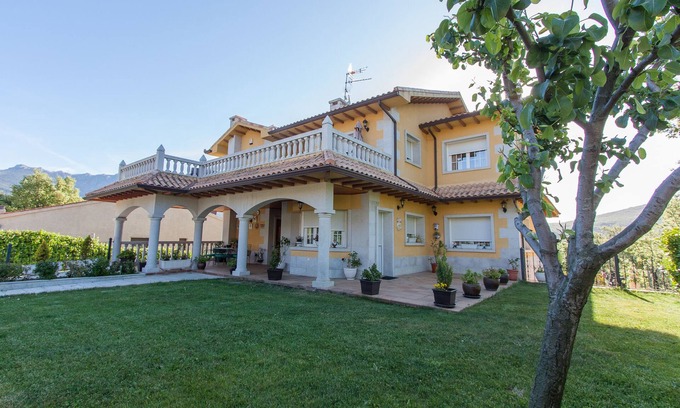 Cercedilla Cottage | Rural house (full rental) El Balcon de Siete Picos for 6 people