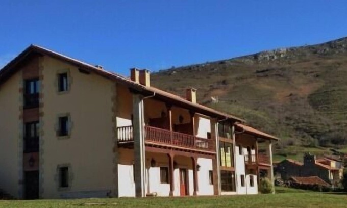 Cicera Cottage | Rural house (full rental) El Tombo de Santa Catalina for 30 people