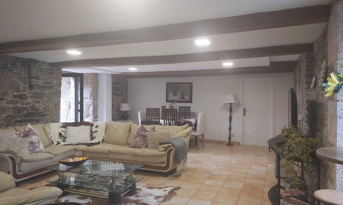 Cervas Cottage | Rural House in A Queira. A quiet environment and close to Ares, Ferrol or Coruña.