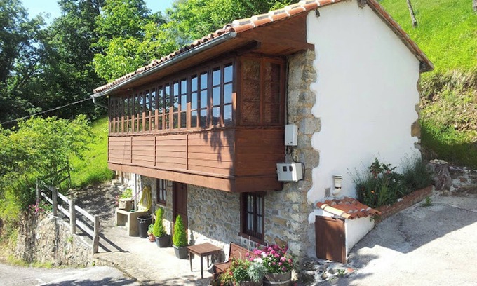 Vallobal Cottage | RURAL HOUSE IN THE MOUNTAINS