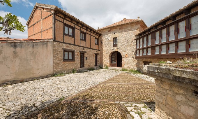 Aguilar de Campoo Cottage | RURAL HOUSE LAS LORAS