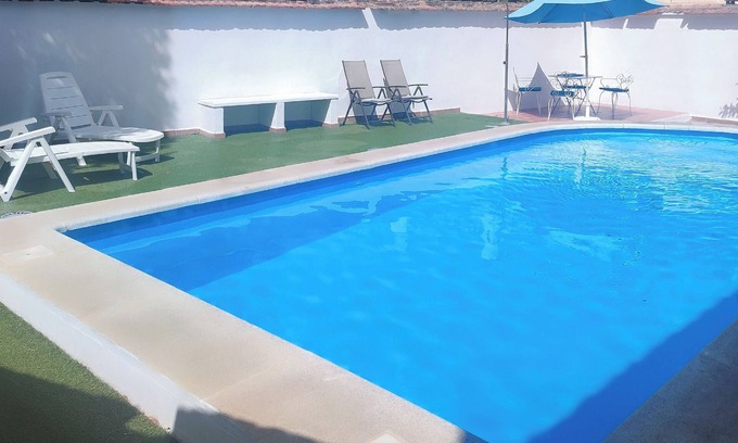Pinos Puente Cottage | Rural house near Granada. Private pool, barbecue and fireplace.