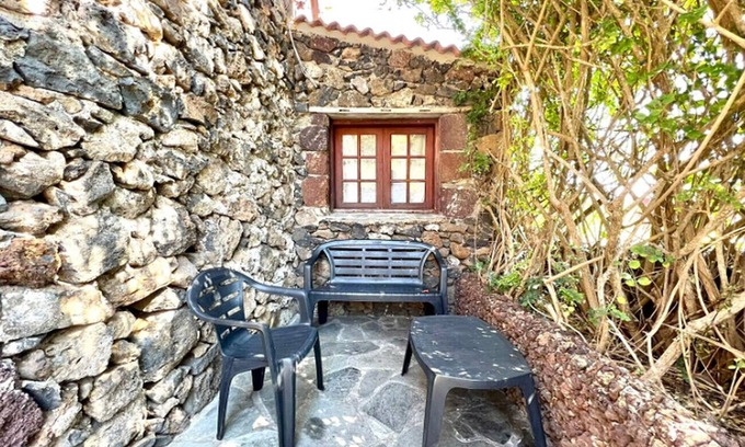 Mocanal Cottage | Rural house with BBQ loft and beautiful views