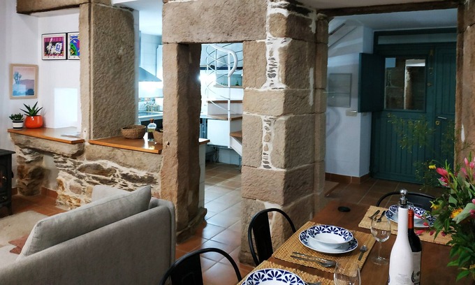 Sanxurxo Cottage | RURAL HOUSE WITH DESIGN RESTORATION IN LUGO