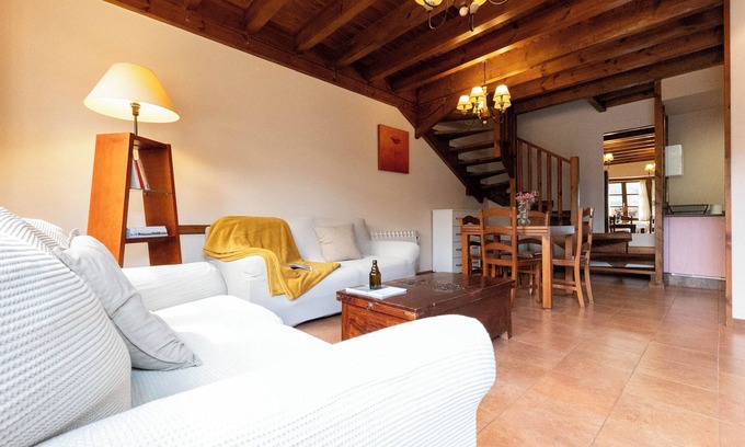 Pola de Lena Cottage | RURAL HOUSE WITH VIEWS OF THE GREEN ASTURIAN MOUNTAINS