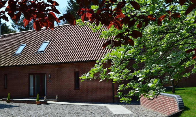 Honing House | Rural Location with countryside views, centrally placed to explore North Norfolk