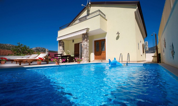 Grizane Villa | Rural luxury villa between sea and mountain with outdoor pool and whirlpool