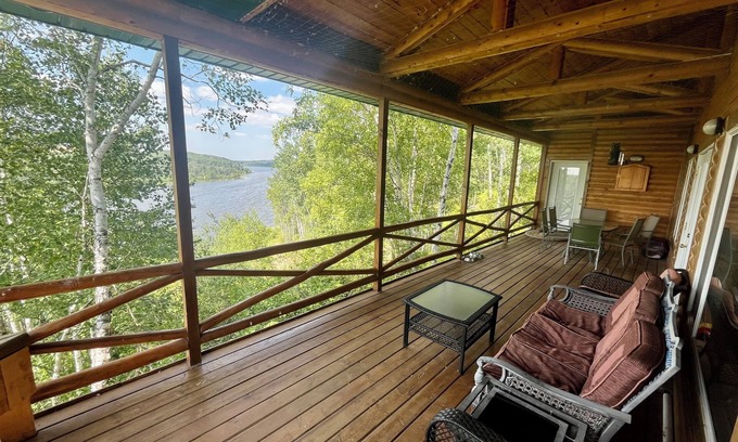 East Central Saskatchewan Cabin | Rural Oasis