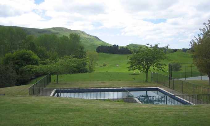 Elsthorpe Other | Rural retreat farm homestead