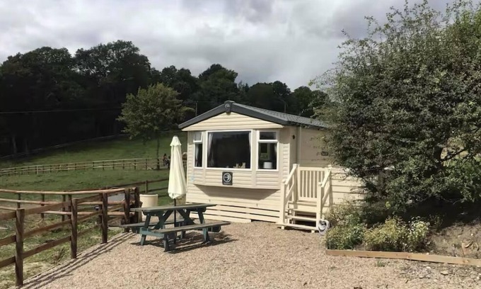 Oswestry House | RURAL RETREAT SET IN THE SCENIC TANAT VALLEY
