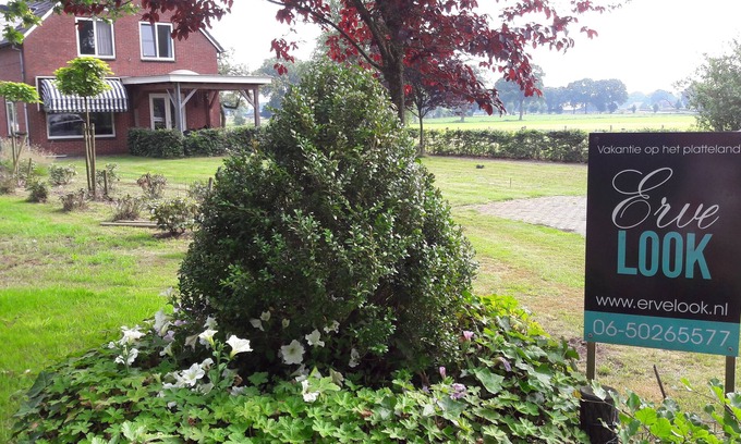 Municipality of Rijssen-Holten House | rural, spacious detached house, sauna, (play) garden