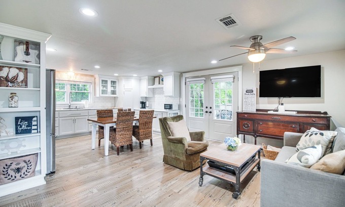 Fort Coffee Cottage | Rural Spiro Getaway w/Private Deck!