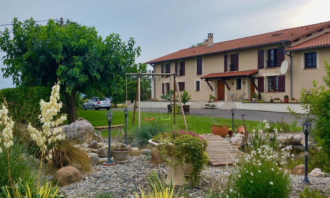 Rieux-Volvestre Apartment | Rural Tranquility near Toulouse