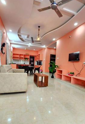Tirupati Apartment | RUSHITHA HOMESTAY - NEAR To ALIPIRI- FREE WIFI - FAMILY STAY ONLY - ANDROID TV - DOOR SERVICE