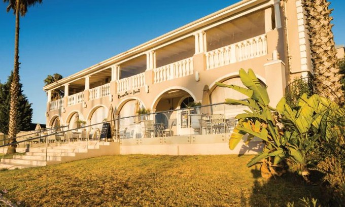 Port Owen Hotel | Russells on the Port