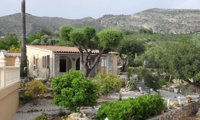 Jalon Villa | Rustic and popular for up to 6 people