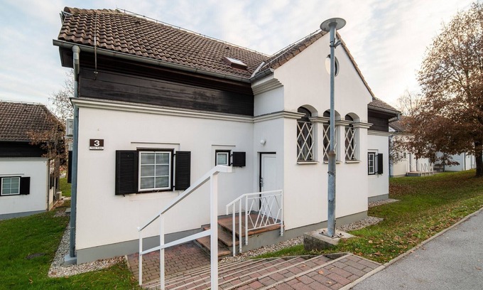 Podcetrtek Apartment | Rustic and Radiant Retreat Apartments with Terrace - Classic One Bedroom Apartment with Terrace