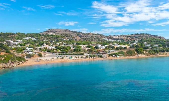 Pefkos Apartment | Rustic and Spacious Studio by the beach