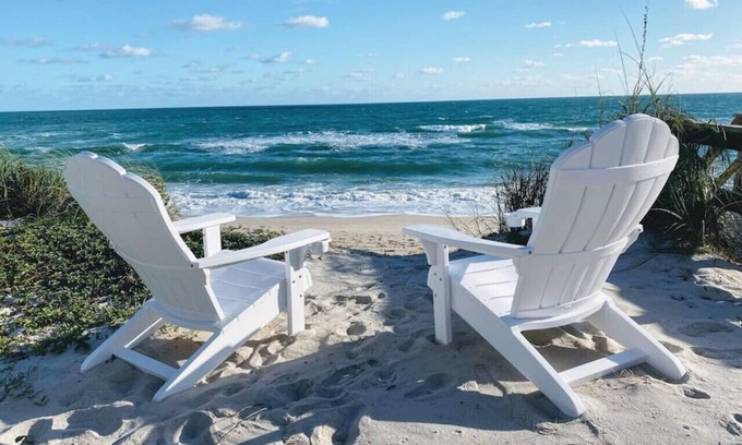 Floridana Beach House | Rustic Beach Front Home - 6 Bedrooms - Private Beach Access - Large Groups