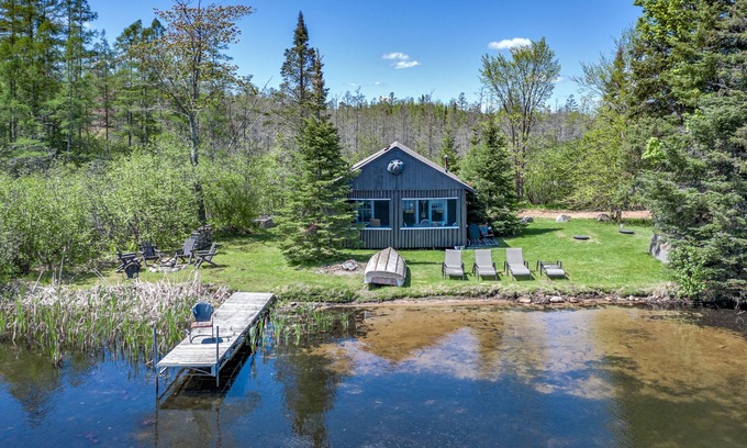 Rhinelander Cabin | Rustic Cabin Steps From The Water On Star Lake