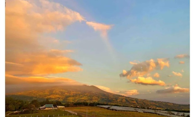 Fraijanes Cabin | Rustic Cabin with a Great View
