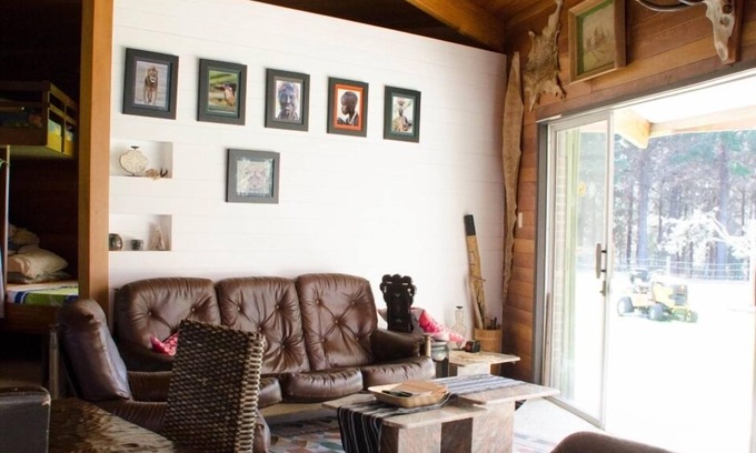 Waioneke Ski Chalet | Rustic charming open plan farm chalet