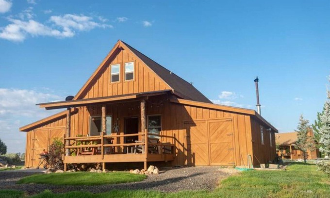 Panguitch Cabin | Rustic Chic Barn Cabin Retreat in the Heart of Nature, Rustic Chic Barn Cabin Retreat