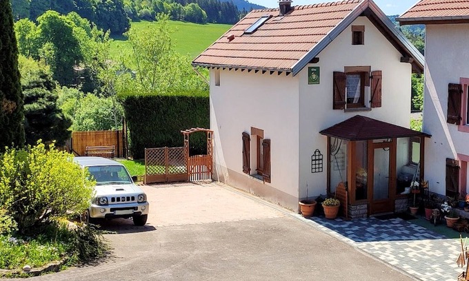 Laveline-du-Houx Cottage | Rustic cottage in Laveline-du-Houx, near forest