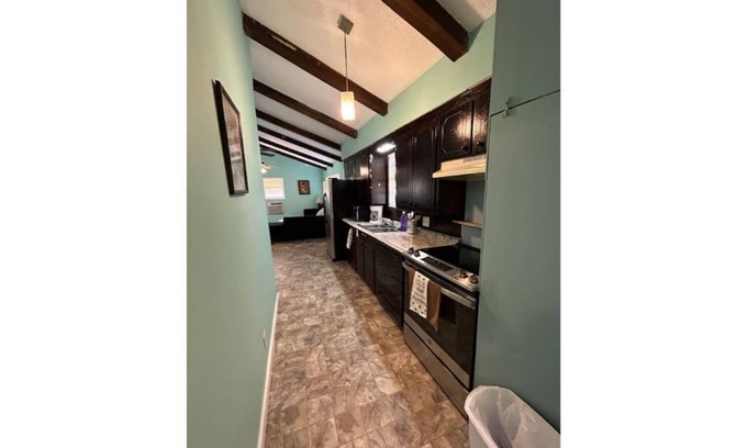Quinlan House | Rustic Country Cabin with a Lake View! Easy Access to Lake Tawakoni