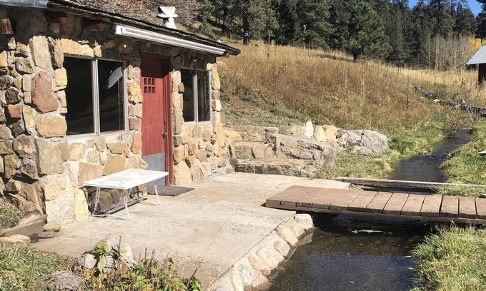 Tererro Cabin | Rustic Cowboy-Cougar Cabin On the Pecos River