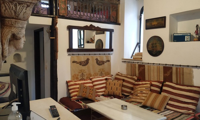 Sitia Cottage | Rustic Cretan House. Karidi Sitia Highlands