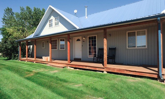 Kuna Cabin | Rustic Elegance at Dairy FarmHouse Lodge & Retreat South East Nampa Kuna Area