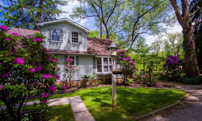 Ligonier House | Rustic Elegance on the Banks of the Loyalhanna Creek–Ligonier