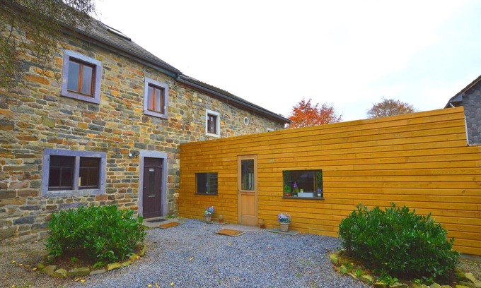 Walk Other | Rustic Farmhouse with Pool