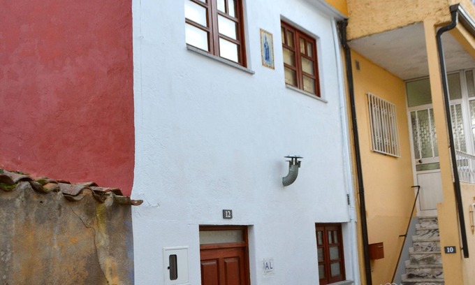 Valongo dos Azeites House | Rustic House of Lavandeira