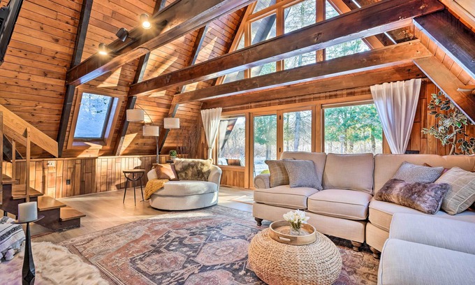 LaFayette Cabin | Rustic LaFayette A-Frame Cabin w/Game Room!