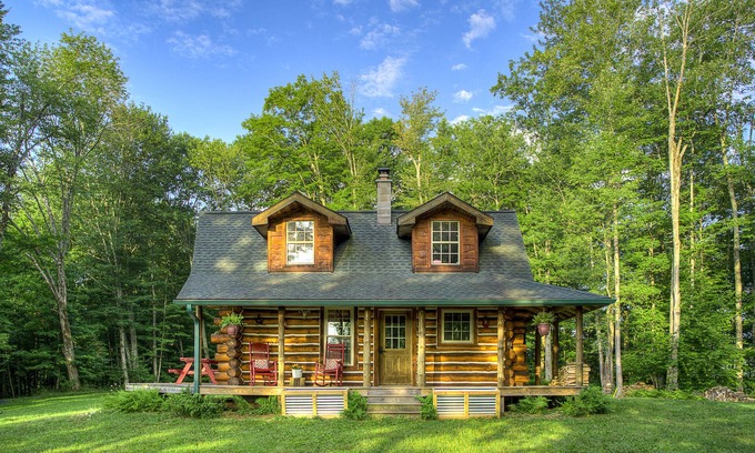 Coudersport Cabin | Rustic Log Cabin close to Cherry Springs - Stargazing, Hiking, Fishing, & more!