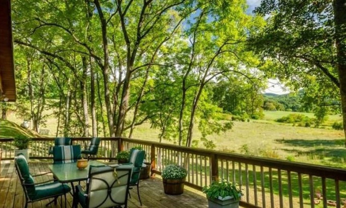 Franklin Cabin | Rustic Log Home - Meadow and Brook