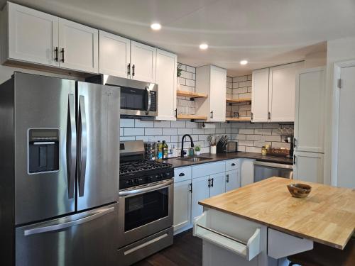 Phoenixville Apartment | Rustic & Remodeled 3-bedroom in Downtown Phoenixville