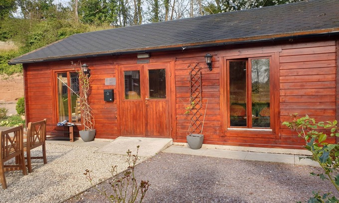 Retford House | Rustic Retreat in Retford