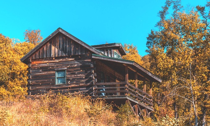 Savanna Cabin | Rustic River Cabin 4