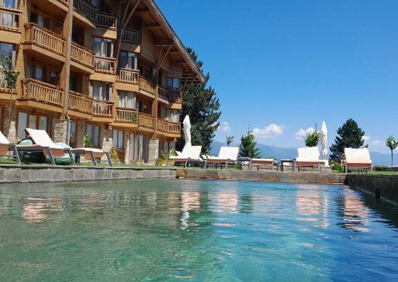 Razlog Apartment | Rustic Spa at Pirin Golf