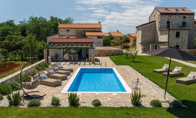 Babici Villa | Rustic Villa Francesca with pool and sauna