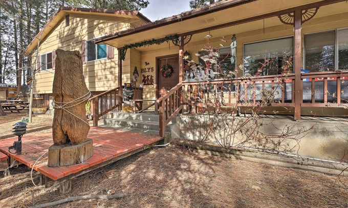 Winchester House | Rustic Western Home: Walk to Winchester Lake!