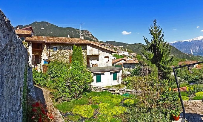 Vesio Apartment | Rustico Colonna