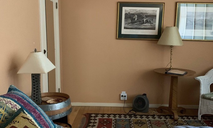 St. Helena Bed & Breakfast | RustRidge Bed and Breakfast - Oaks + Vine Room