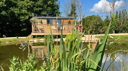 Shirrell Heath Other | Rusty Duck Retreat Shepherds Hut
