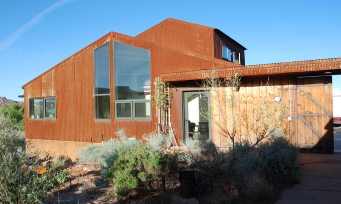 Virgin House | Rusty Guest House: Solitude at Zion National Park.