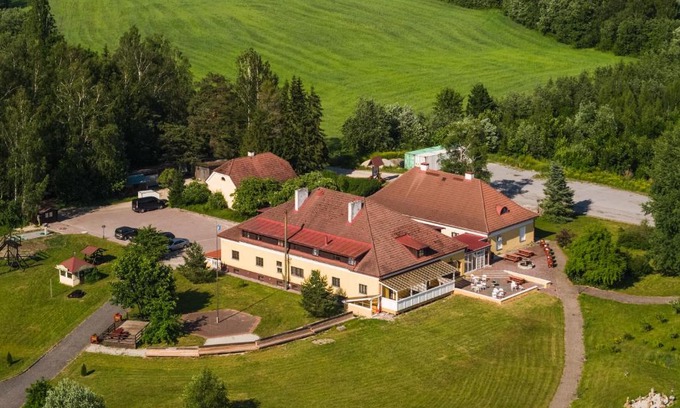 Rapla County Hotel | Ruunawere Hotel